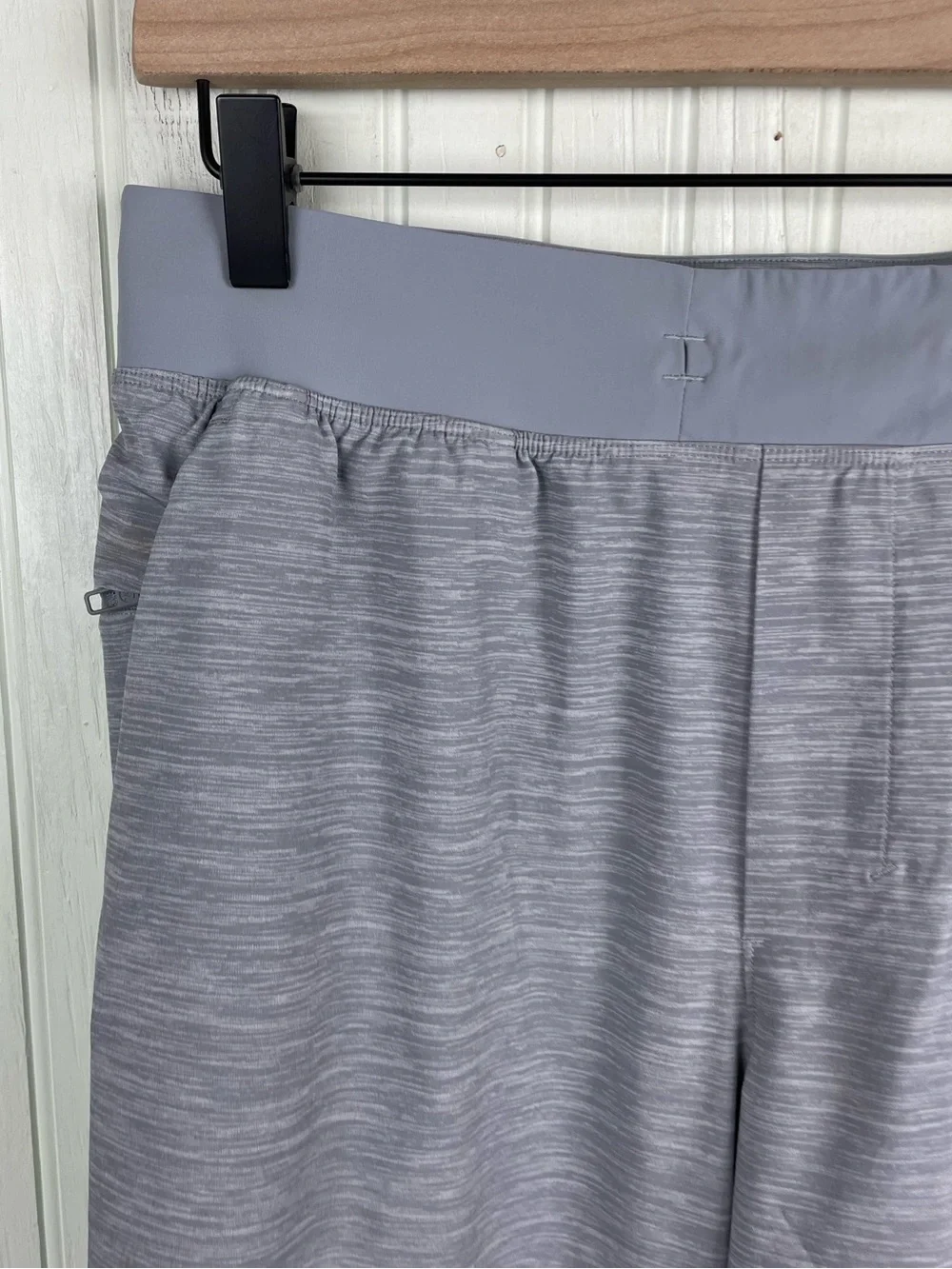 Lululemon T.H.E Shorts Men's Medium Gray Linerless M7AATS Running Performance